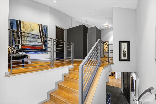 11223 109th Avenue NE, Kirkland, WA 98033