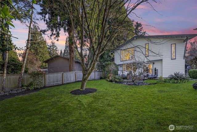 11223 109th Avenue NE, Kirkland, WA 98033
