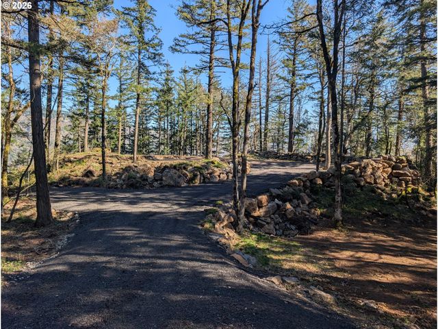 476 COUNTRY CLUB Rd, Hood River, OR 97031