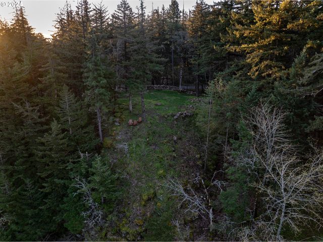 476 COUNTRY CLUB Rd, Hood River, OR 97031