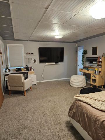 2716 Locust Street, Portage, IN 46368
