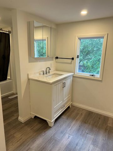 2716 Locust Street, Portage, IN 46368