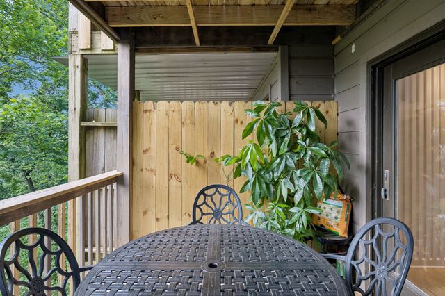 721 Harpeth Trace Dr, Nashville, TN 37221
