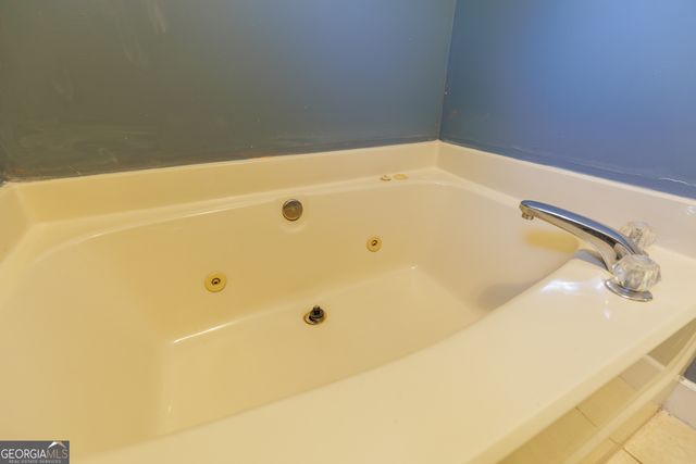 2303 S Sherwood Drive, Valdosta, GA 31602