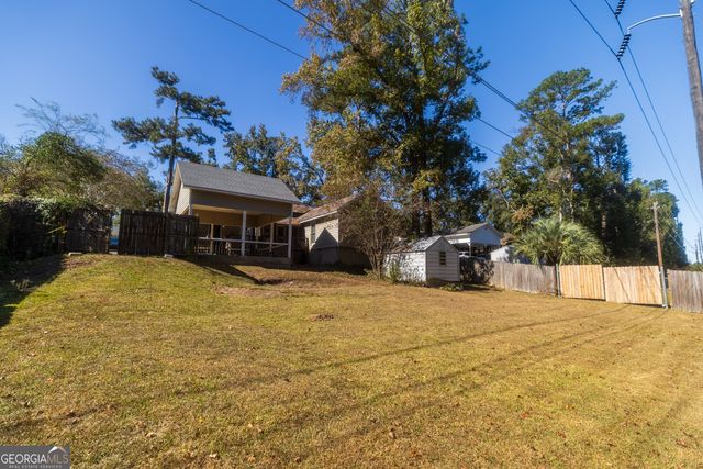 2303 S Sherwood Drive, Valdosta, GA 31602