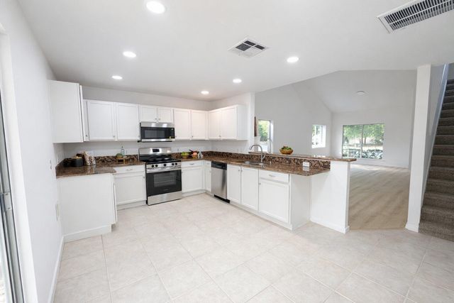 1801 Brentwood DR, Leander, TX 78641