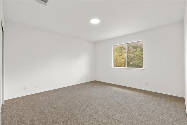 1801 Brentwood DR, Leander, TX 78641