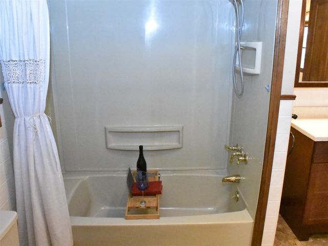 32788 STATE HWY 27, Guys Mills, PA 16327