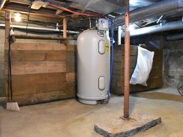 32788 STATE HWY 27, Guys Mills, PA 16327