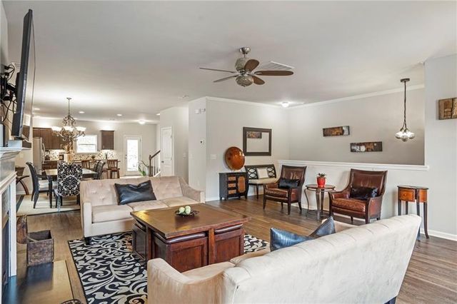 642 Royal Crest Court, Canton, GA 30115