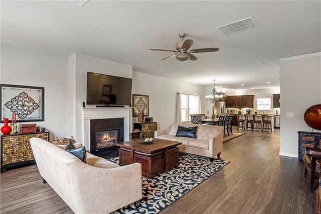642 Royal Crest Court, Canton, GA 30115