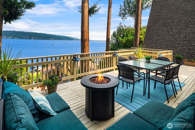 1602 W Lake Sammamish Parkway SE, Bellevue, WA 98008