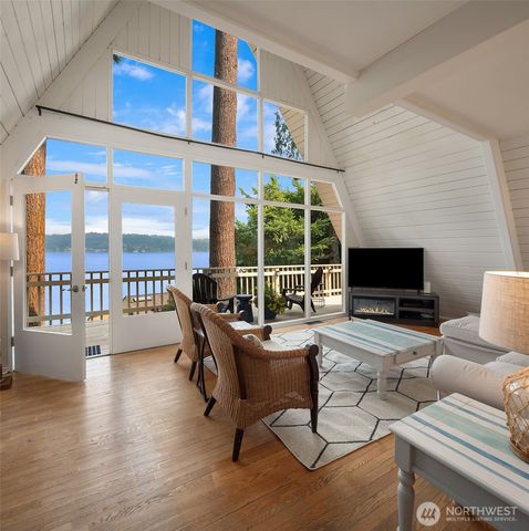 1602 W Lake Sammamish Parkway SE, Bellevue, WA 98008