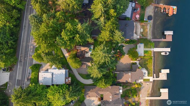 1602 W Lake Sammamish Parkway SE, Bellevue, WA 98008