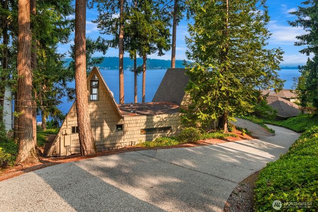 1602 W Lake Sammamish Parkway SE, Bellevue, WA 98008