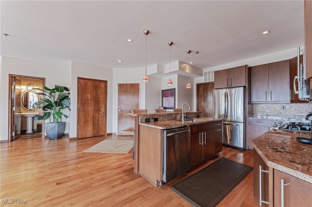 701 W Lakeside Avenue 606, Cleveland, OH 44113