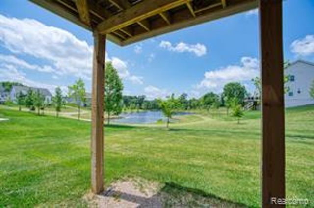 10070 Kylie Drive, Brighton, MI 48116
