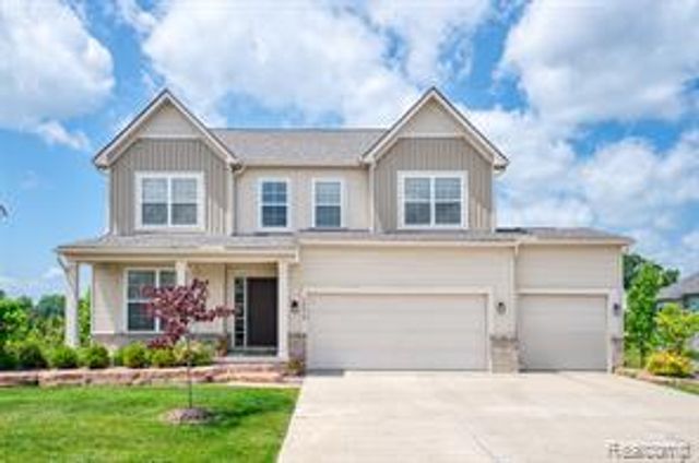 10070 Kylie Drive, Brighton, MI 48116