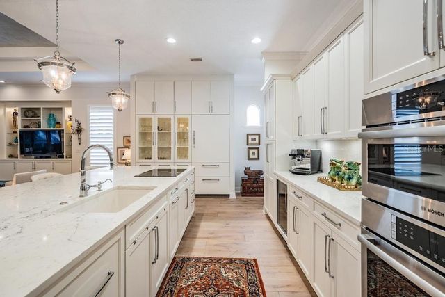 3308 W KNIGHTS AVENUE, Tampa, FL 33611