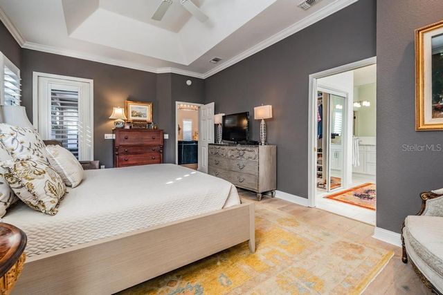 3308 W KNIGHTS AVENUE, Tampa, FL 33611