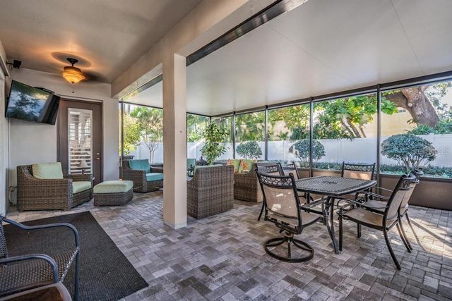 3308 W KNIGHTS AVENUE, Tampa, FL 33611