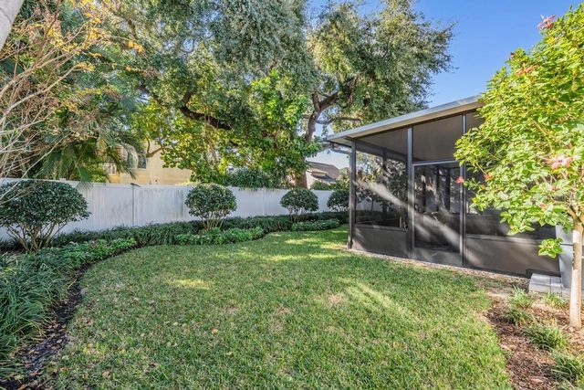 3308 W KNIGHTS AVENUE, Tampa, FL 33611