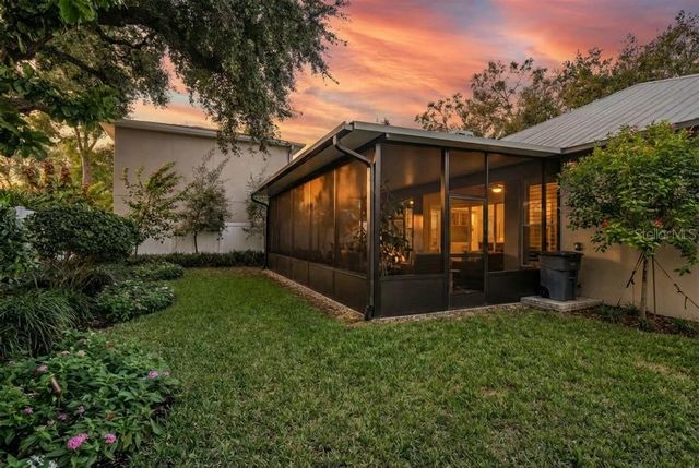 3308 W KNIGHTS AVENUE, Tampa, FL 33611