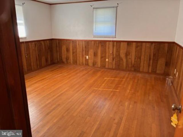 2433 HIGH POINT DR, Bethlehem, PA 18017