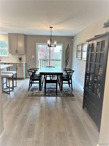 231 Burrograss Drive, Wentzville, MO 63385