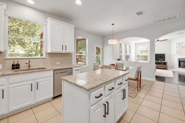 3754 Gentle Winds LN, Round Rock, TX 78681