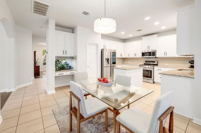 3754 Gentle Winds LN, Round Rock, TX 78681