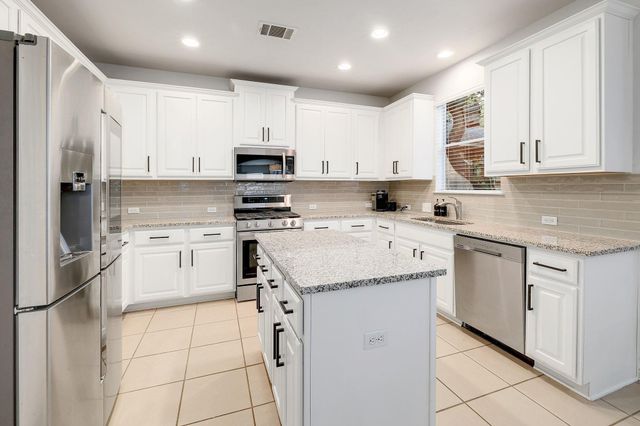 3754 Gentle Winds LN, Round Rock, TX 78681