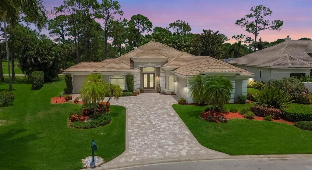 8060 Kiawah Trace, Port St Lucie, FL 34986