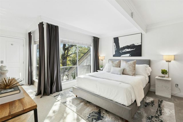 102 World Of Tennis SQ, Austin, TX 78738