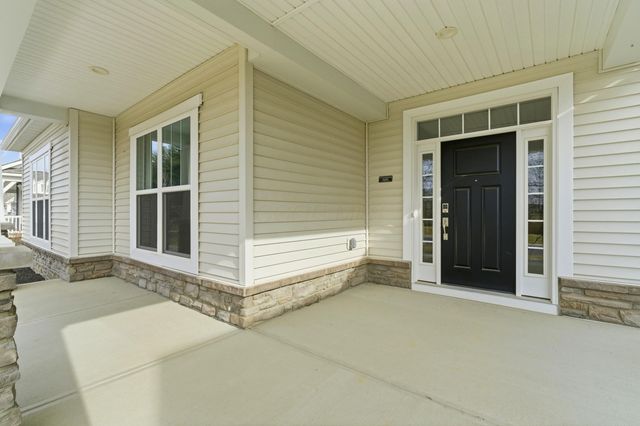 5552 Jessica Lane W, Powell, OH 43065