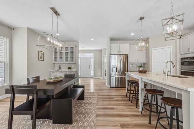 5552 Jessica Lane W, Powell, OH 43065