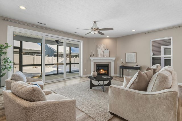 5552 Jessica Lane W, Powell, OH 43065