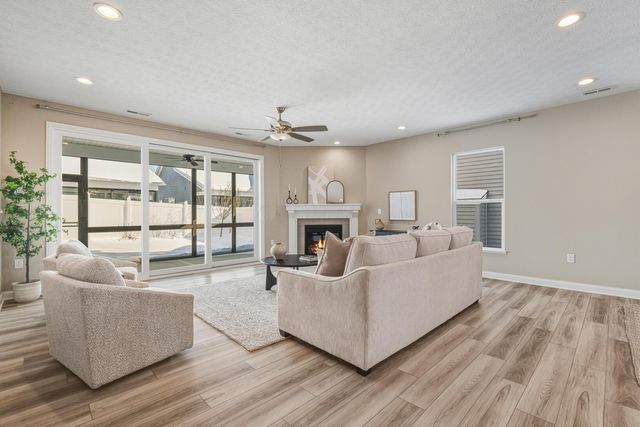 5552 Jessica Lane W, Powell, OH 43065