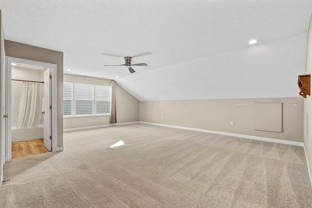 5552 Jessica Lane W, Powell, OH 43065