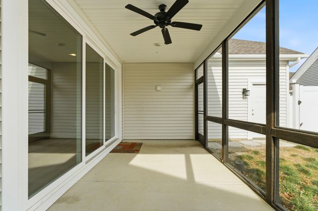 5552 Jessica Lane W, Powell, OH 43065