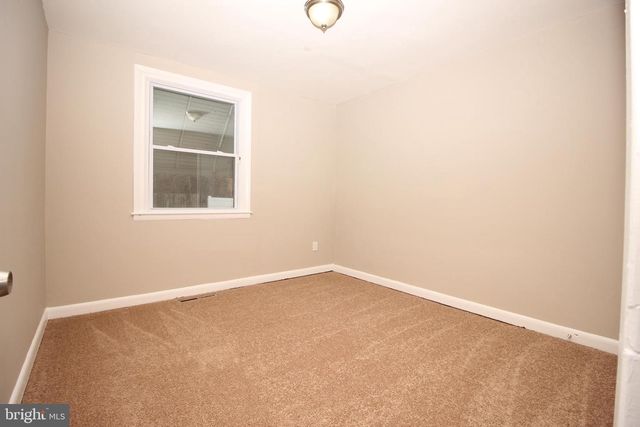 6415 N 10TH ST, Philadelphia, PA 19126