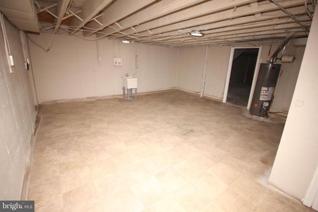 6415 N 10TH ST, Philadelphia, PA 19126