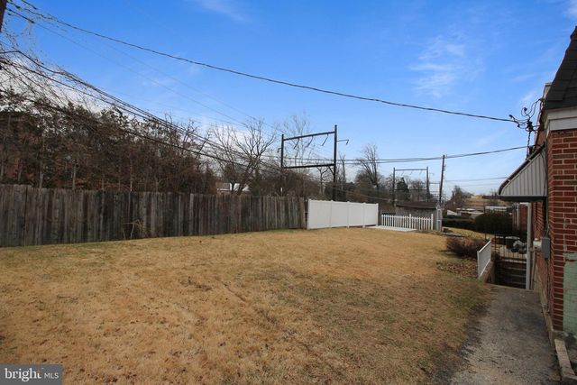 6415 N 10TH ST, Philadelphia, PA 19126