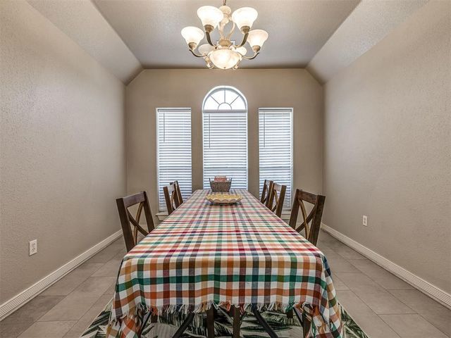 476 N Spinnaker Run, Stigler, OK 74462