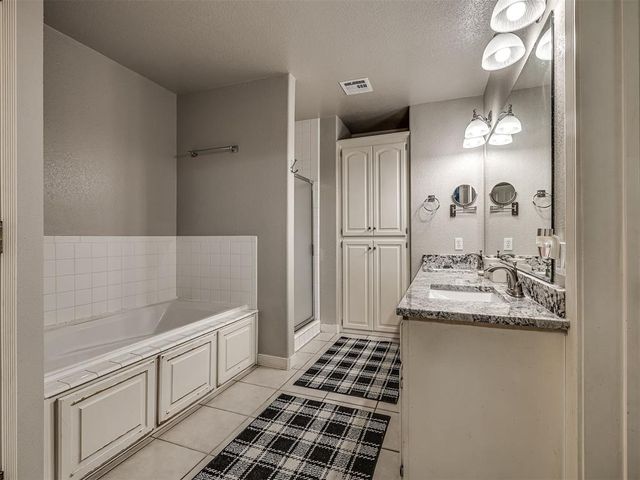 476 N Spinnaker Run, Stigler, OK 74462