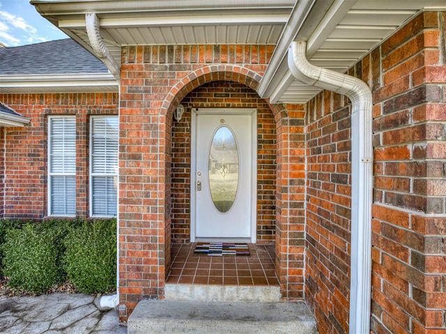 476 N Spinnaker Run, Stigler, OK 74462