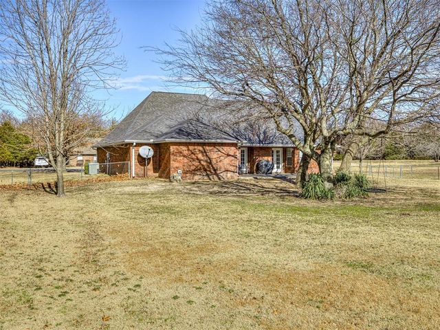 476 N Spinnaker Run, Stigler, OK 74462