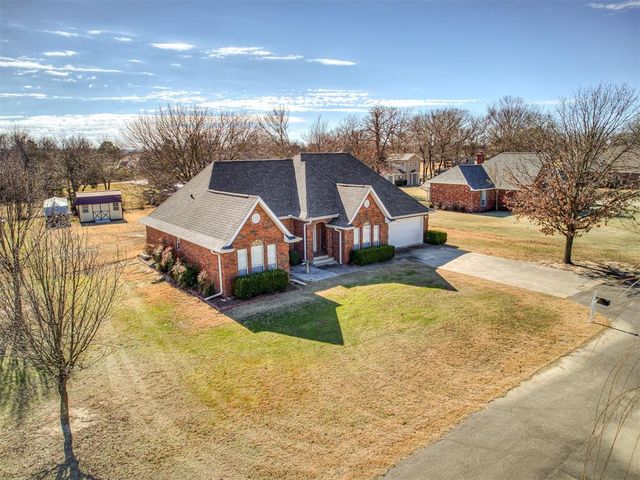 476 N Spinnaker Run, Stigler, OK 74462