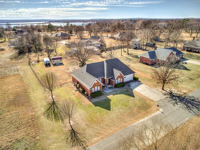 476 N Spinnaker Run, Stigler, OK 74462