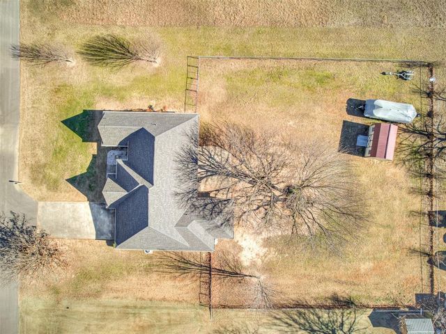 476 N Spinnaker Run, Stigler, OK 74462